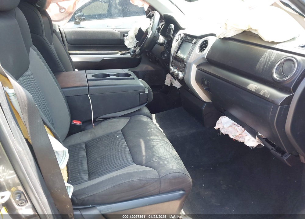 2017 TOYOTA TUNDRA VIN: 5TFRM5F17HX118350