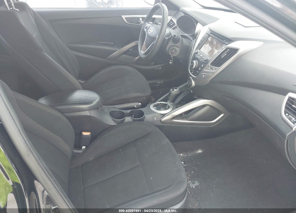 2016 HYUNDAI VELOSTER VIN: KMHTC6ADXGU255052