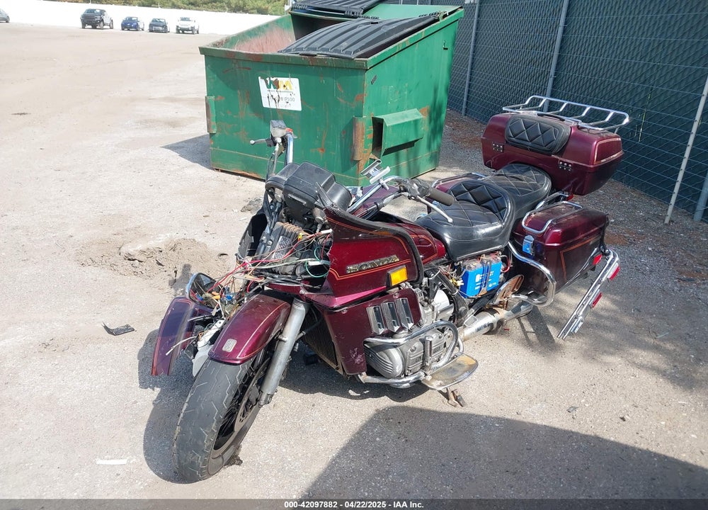 1982 HONDA GL1100 I VIN: 1HFSC0210CA213105
