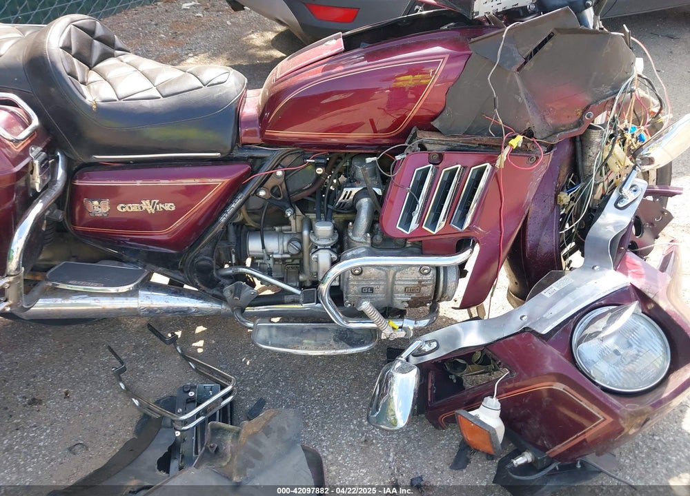 1982 HONDA GL1100 I VIN: 1HFSC0210CA213105