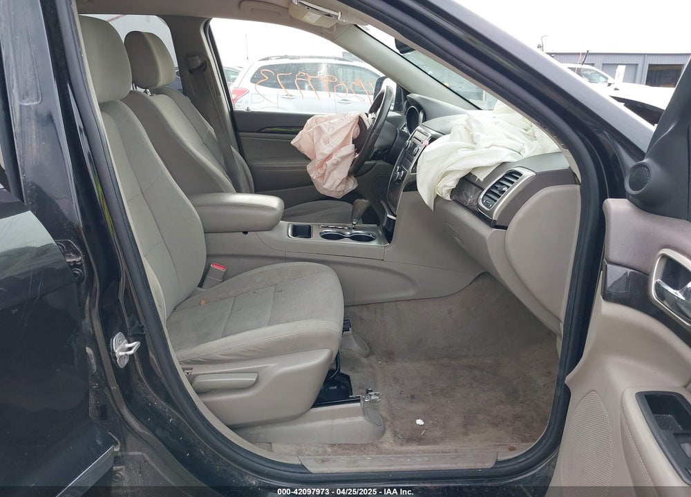 2011 JEEP GRAND CHEROKEE VIN: 1J4RR4GG8BC504878