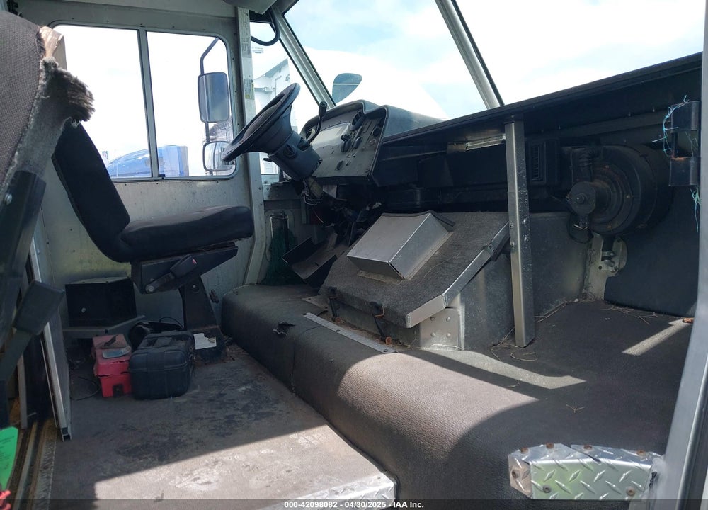 2011 FORD F-59 COMMERCIAL STRIPPED VIN: 1F66F5KY6B0A10384
