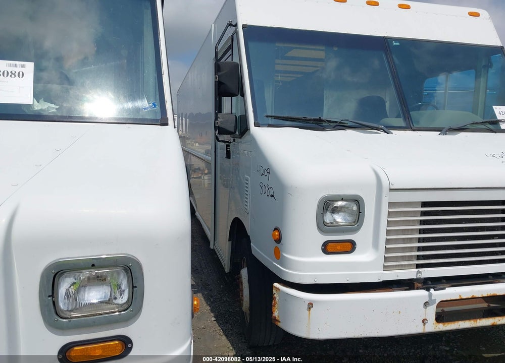 2011 FORD F-59 COMMERCIAL STRIPPED VIN: 1F66F5KY6B0A10384
