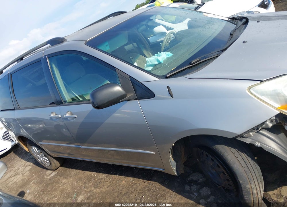 2005 TOYOTA SIENNA VIN: 5TDZA23C15S241785