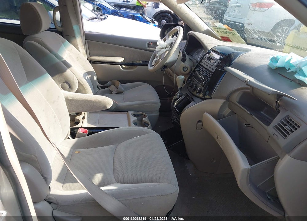 2005 TOYOTA SIENNA VIN: 5TDZA23C15S241785