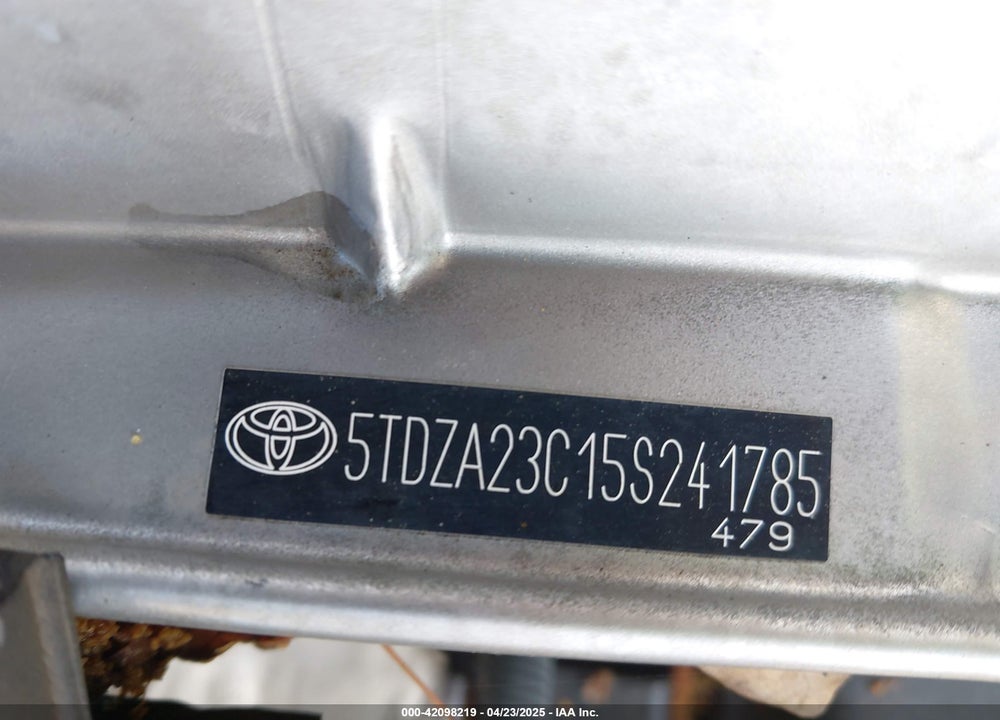 2005 TOYOTA SIENNA VIN: 5TDZA23C15S241785