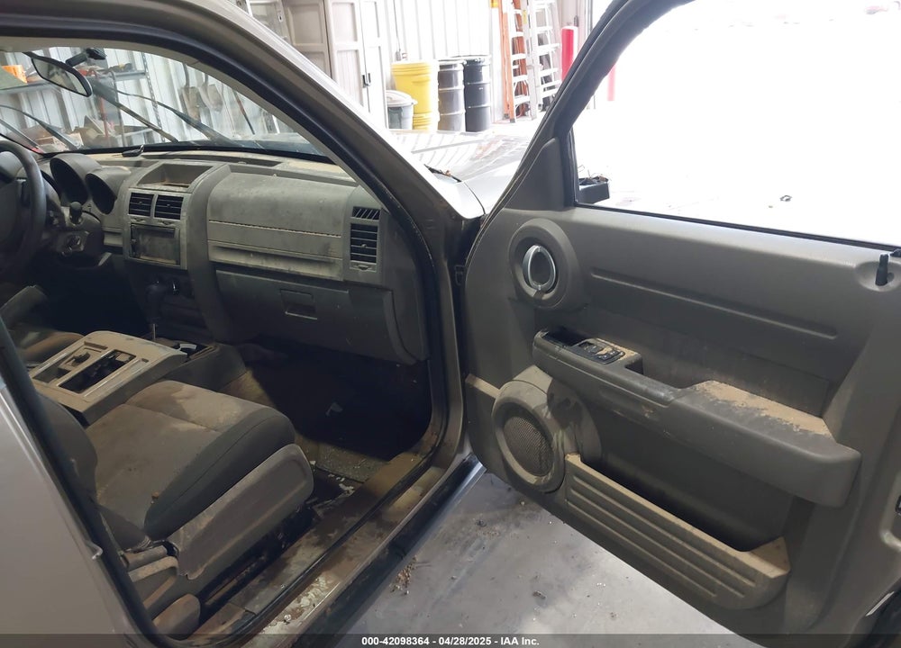 2007 DODGE NITRO SXT VIN: 1D8GU28K07W730178