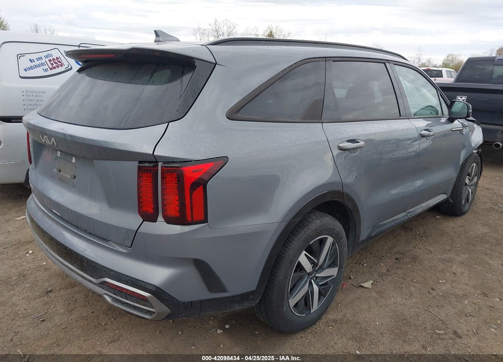 2023 KIA SORENTO VIN: 5XYRL4LC1PG169704
