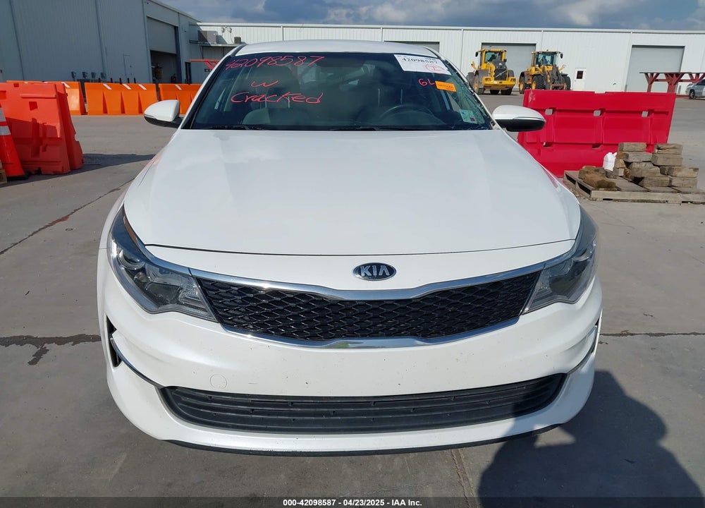 2016 KIA OPTIMA LX VIN: KNAGT4L38G5083772