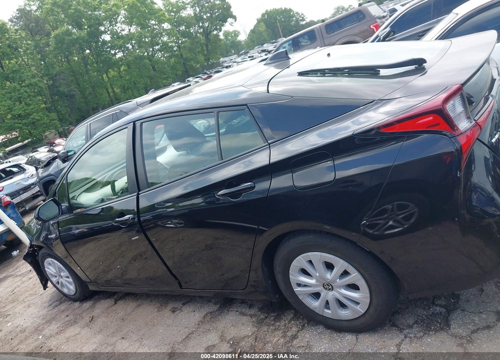 2022 TOYO PRIUS LE VIN: JTDKAMFU8N3181135
