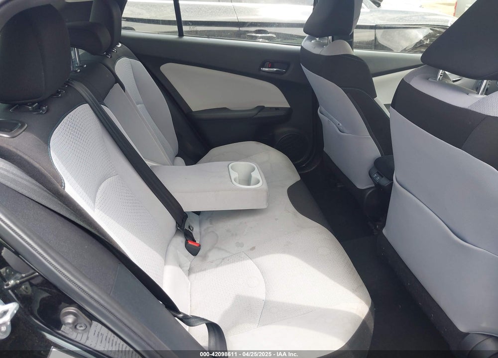 2022 TOYO PRIUS LE VIN: JTDKAMFU8N3181135