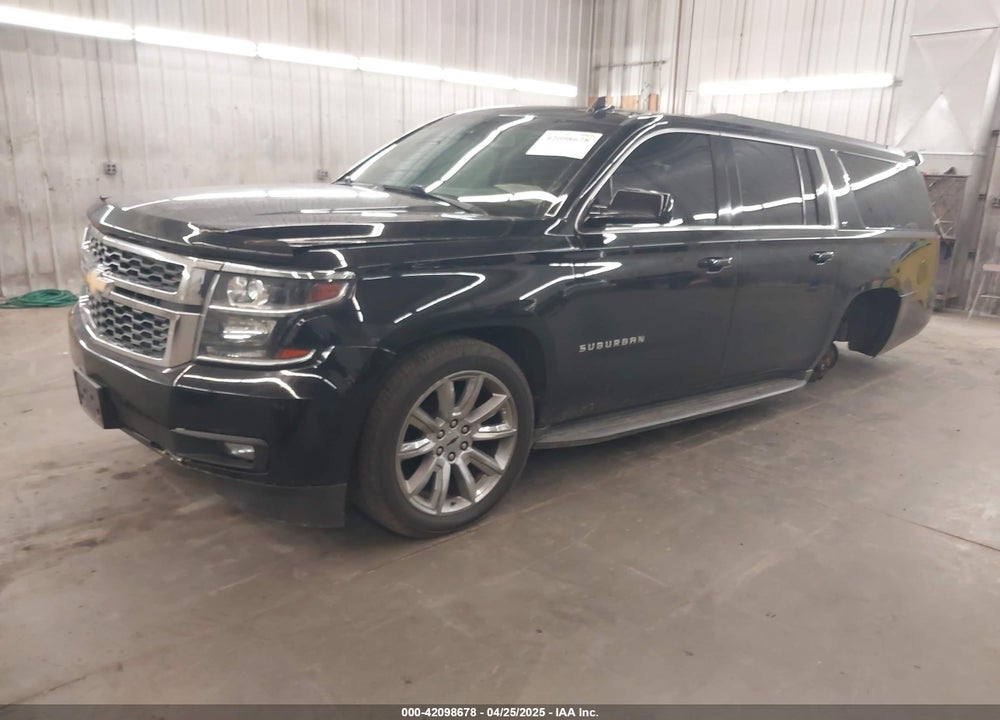 2016 CHEVROLET SUBURBAN VIN: 1GNSKHKC2GR102910
