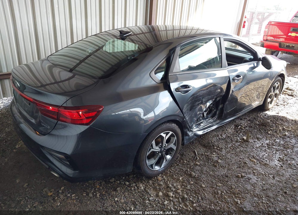 2019 KIA FORTE VIN: 3KPF24AD4KE092415