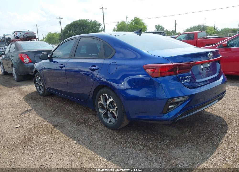 2021 KIA FORTE VIN: 3KPF24AD5ME384836
