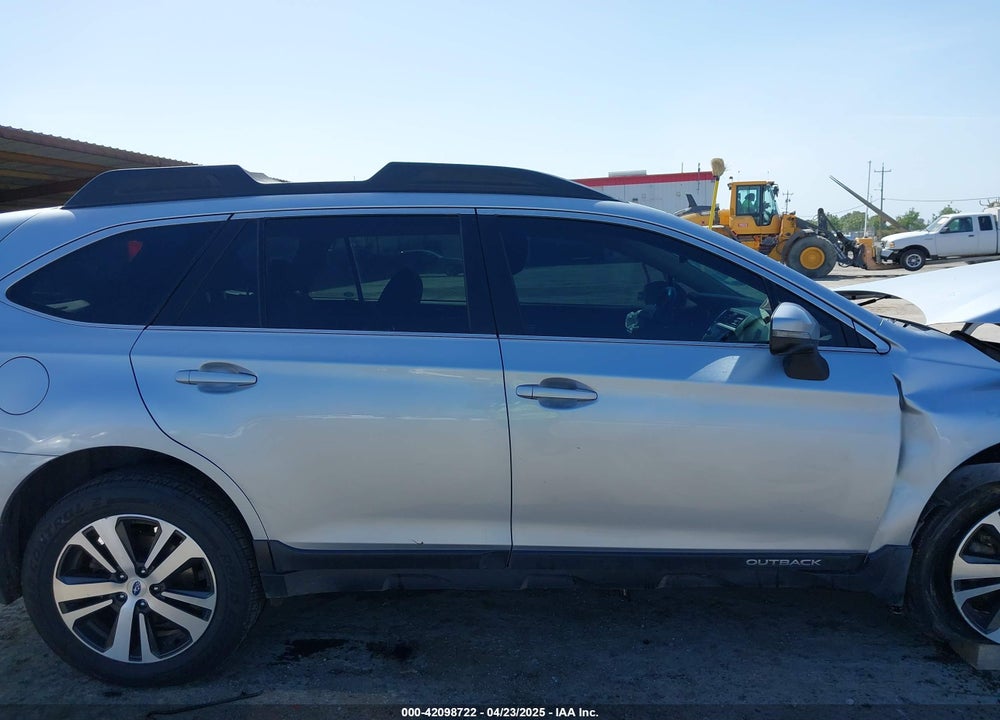2018 SUBARU OUTBACK 3.6R LIMITED VIN: 4S4BSENC6J3328392