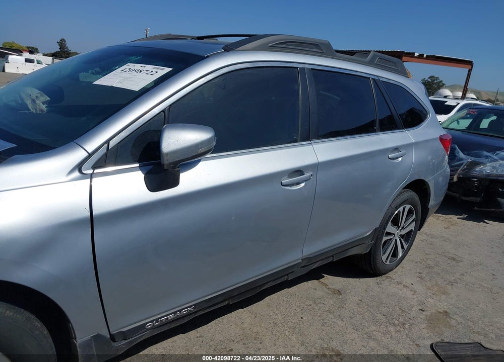 2018 SUBARU OUTBACK 3.6R LIMITED VIN: 4S4BSENC6J3328392