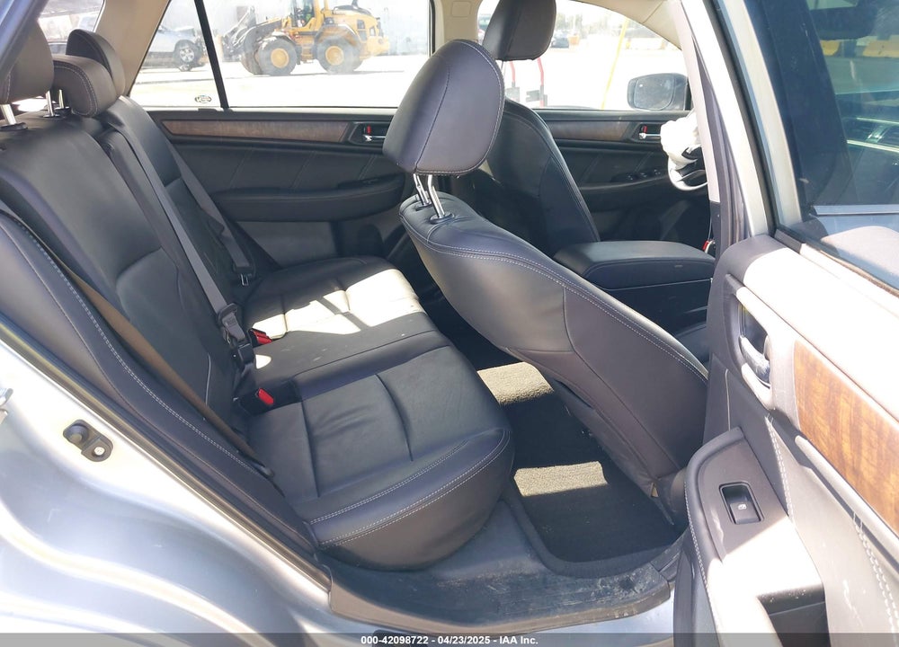 2018 SUBARU OUTBACK 3.6R LIMITED VIN: 4S4BSENC6J3328392