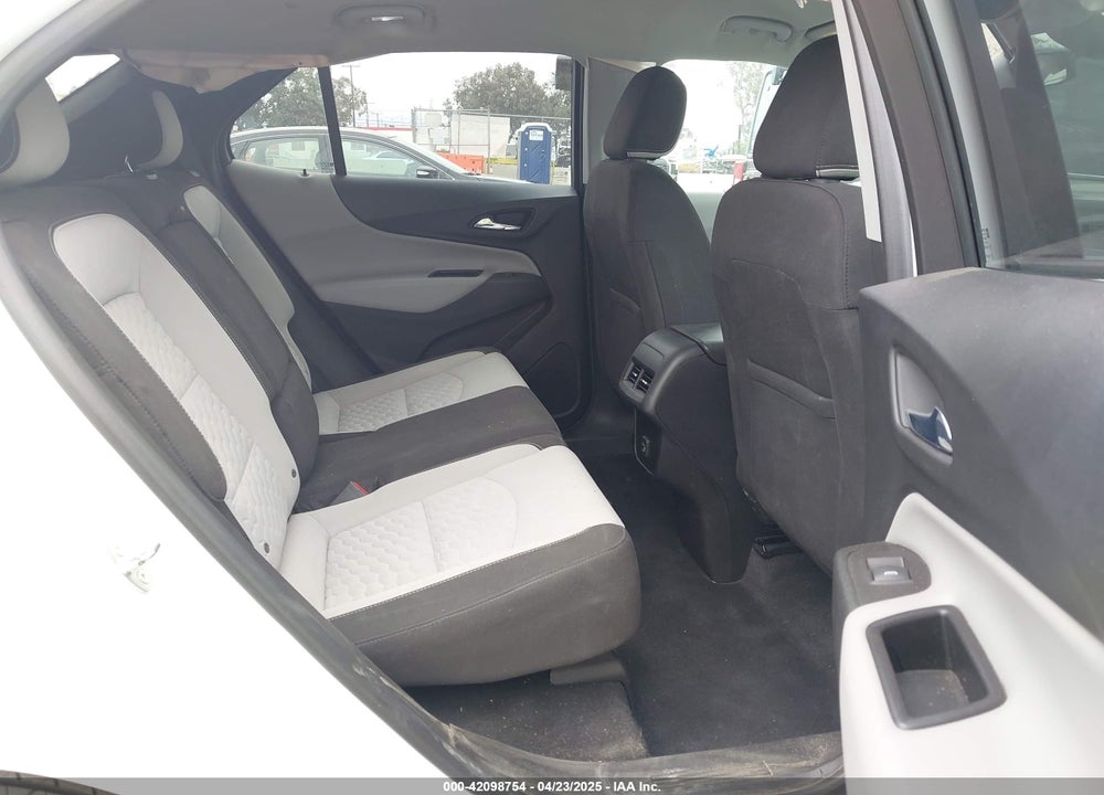 2019 CHEVROLET EQUINOX LS VIN: 2GNAXHEV5K6196375