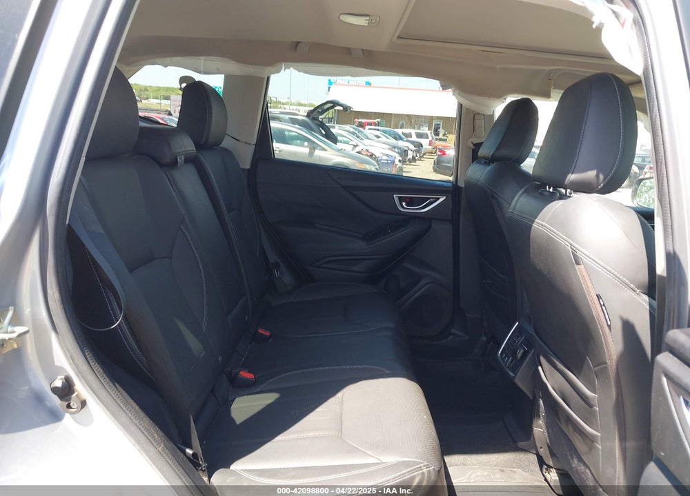 2019 SUBARU FORESTER VIN: JF2SKAUC2KH418188