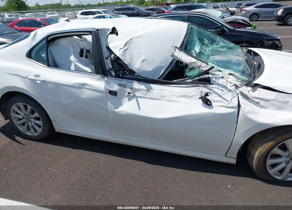 2020 TOYOTA CAMRY LE VIN: 4T1C11AK7LU313359