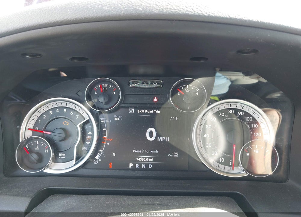 2019 RAM 1500 CLASSIC EXPRESS  4X4 6'4" BOX VIN: 1C6RR7FT9KS665856