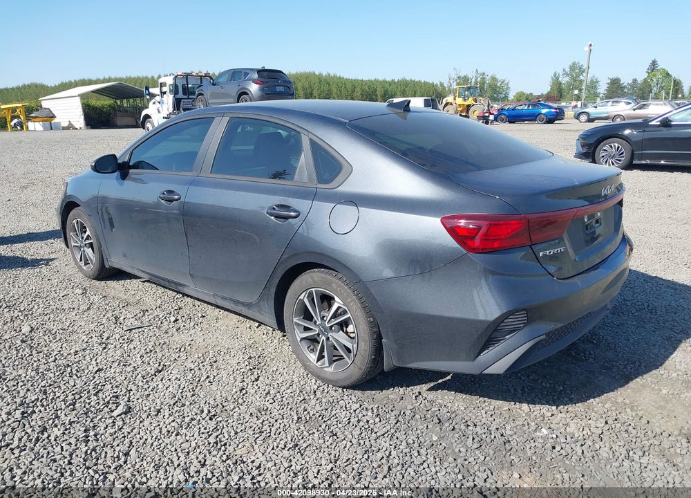 2023 KIA FORTE LXS VIN: 3KPF24AD8PE585604