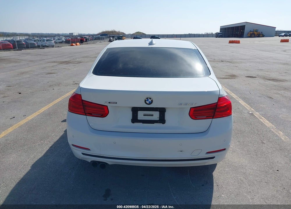 2018 BMW 330I XDRIVE VIN: WBA8D9G50JNU71550