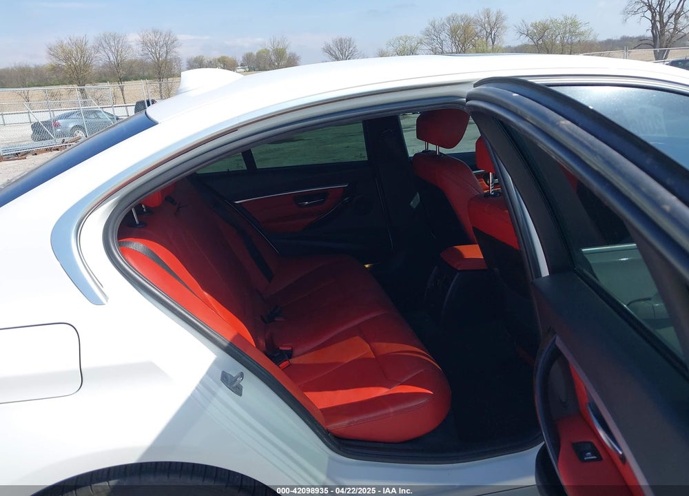 2018 BMW 330I XDRIVE VIN: WBA8D9G50JNU71550