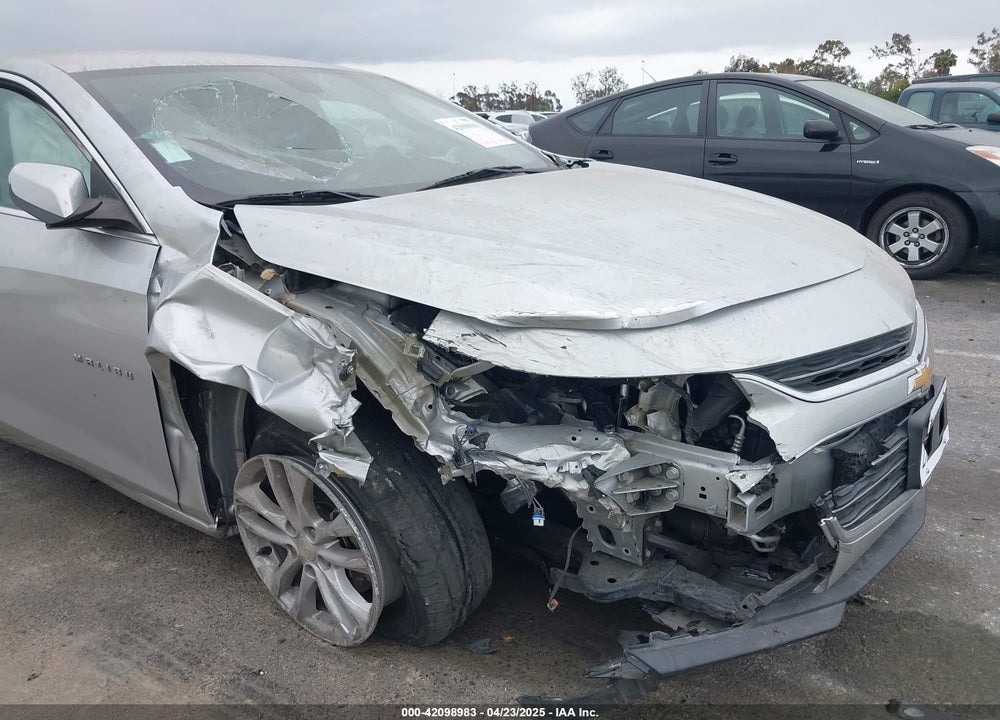 2018 CHEVROLET MALIBU LT VIN: 1G1ZD5ST9JF249615