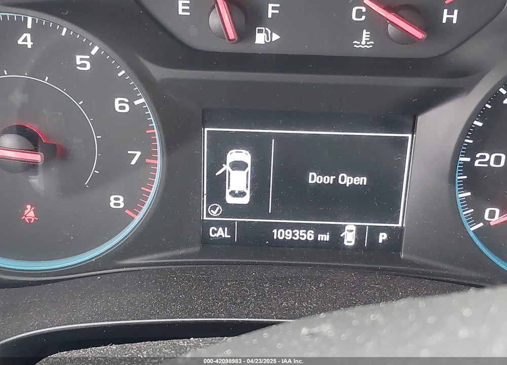 2018 CHEVROLET MALIBU LT VIN: 1G1ZD5ST9JF249615