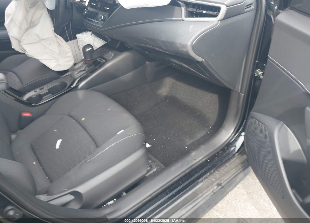 2025 TOYOTA COROLLA SE VIN: JTND4MBE8S3236298