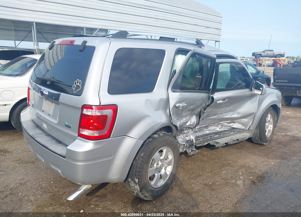 2011 FORD ESCAPE VIN: 1FMCU0EG8BKA38053
