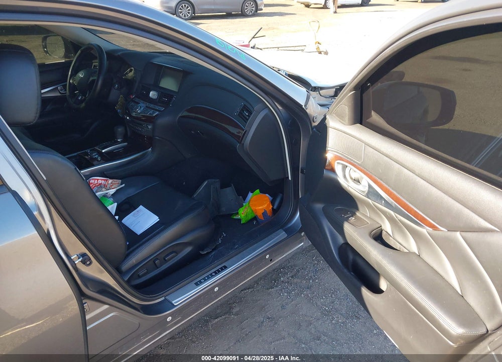 2015 INFINITI Q70 3.7X VIN: JN1BY1AR5FM561996