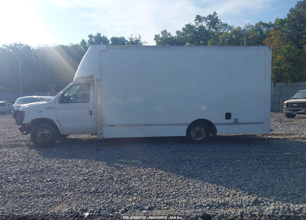 2022 FORD E-350 CUTAWAY VIN: 1FDWE3FK0NDC32244