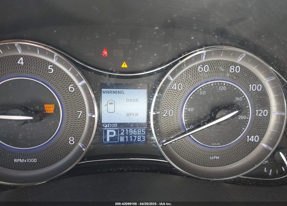 2011 INFINITI QX56 VIN: JN8AZ2NE2B9001082