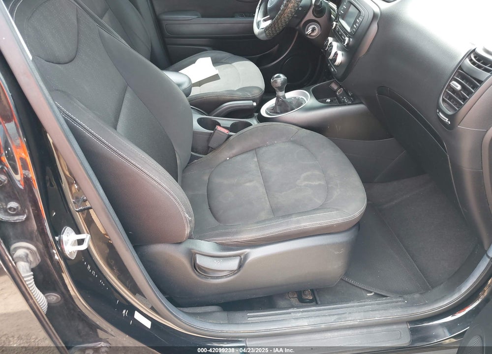 2015 KIA SOUL VIN: KNDJN2A28F7208337