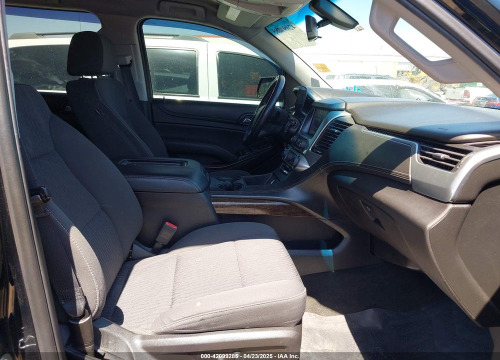 2018 CHEVROLET SUBURBAN LS VIN: 1GNSCGKC2JR301728