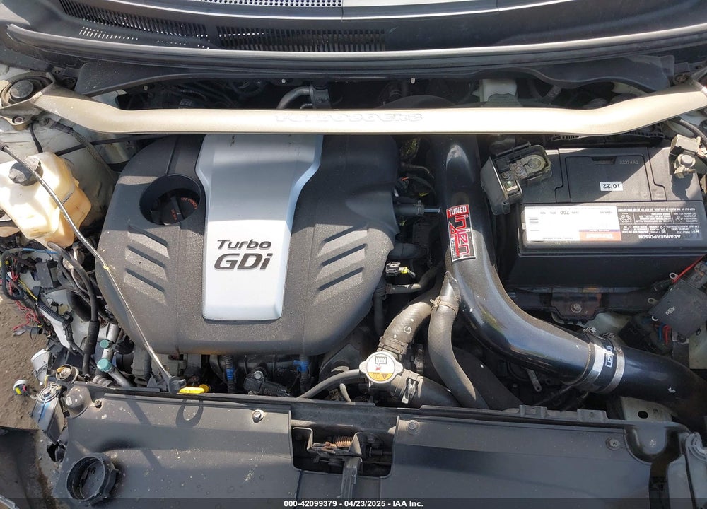 2013 HYUNDAI VELOSTER VIN: KMHTC6AE6DU097460