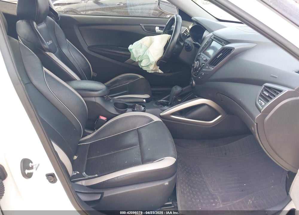 2013 HYUNDAI VELOSTER VIN: KMHTC6AE6DU097460