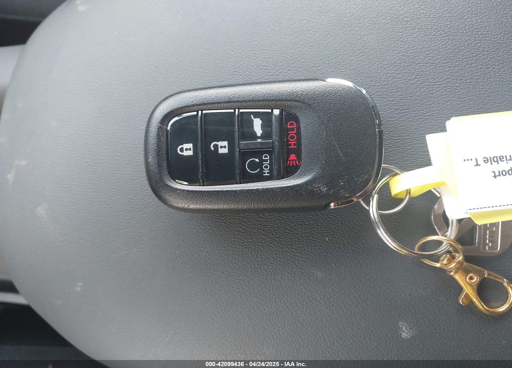 2025 HONDA HR-V VIN: 3CZRZ1H57SM721056