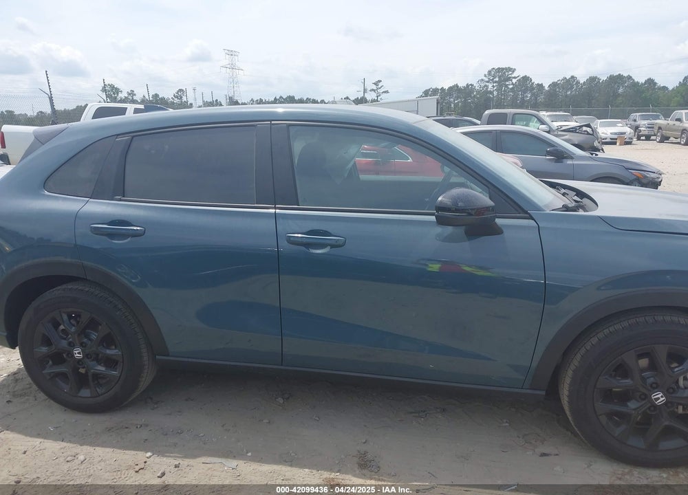 2025 HONDA HR-V VIN: 3CZRZ1H57SM721056