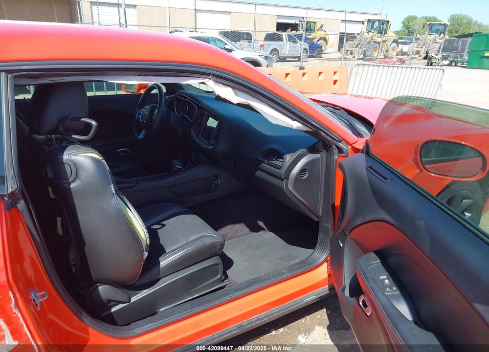 2017 DODGE CHALLENGER SXT PLUS VIN: 2C3CDZAG8HH640163