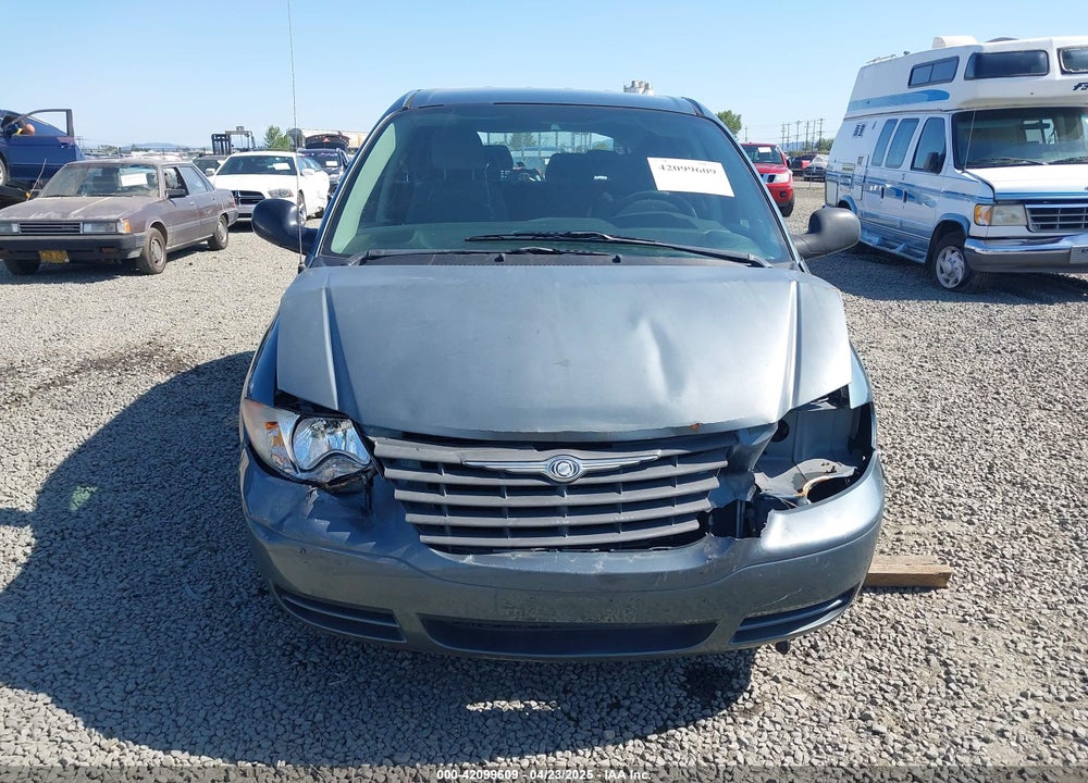 2005 CHRYSLER TOWN & COUNTRY VIN: 1C4GP45R75B437644