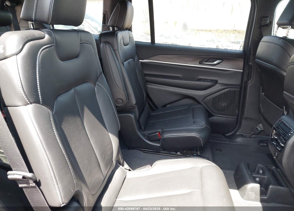 2024 JEEP GRAND CHEROKEE VIN: 1C4RJKBG2R8531452