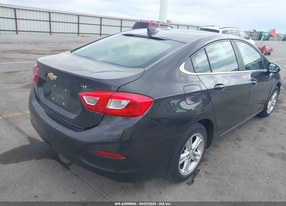 2017 CHEVROLET CRUZE VIN: 1G1BE5SM0H7200668