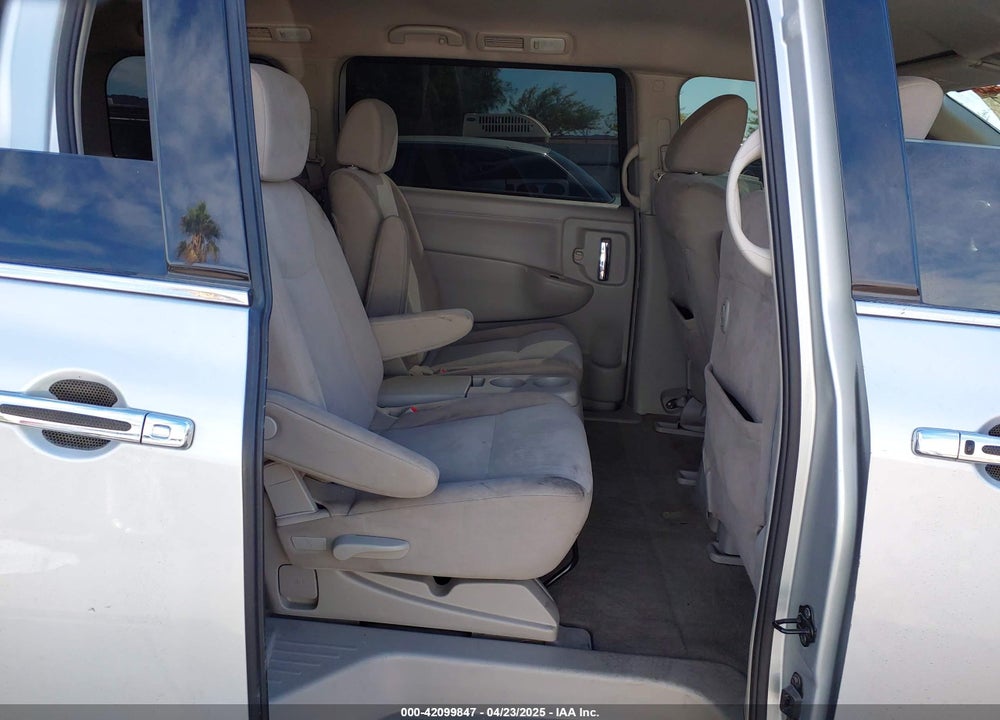 2015 NISSAN QUEST PLATINUM/S/SL/SV VIN: JN8AE2KP0F9132017