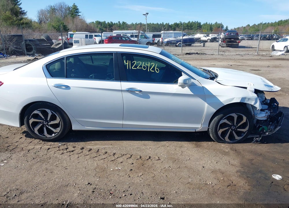 2017 HONDA ACCORD VIN: 1HGCR2F86HA058276
