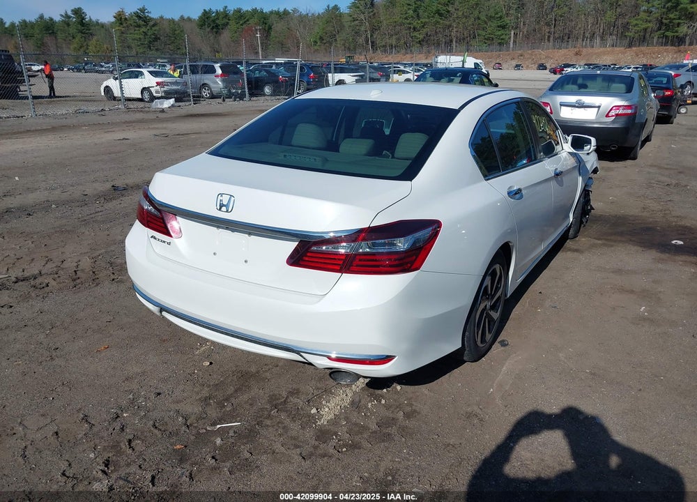 2017 HONDA ACCORD VIN: 1HGCR2F86HA058276
