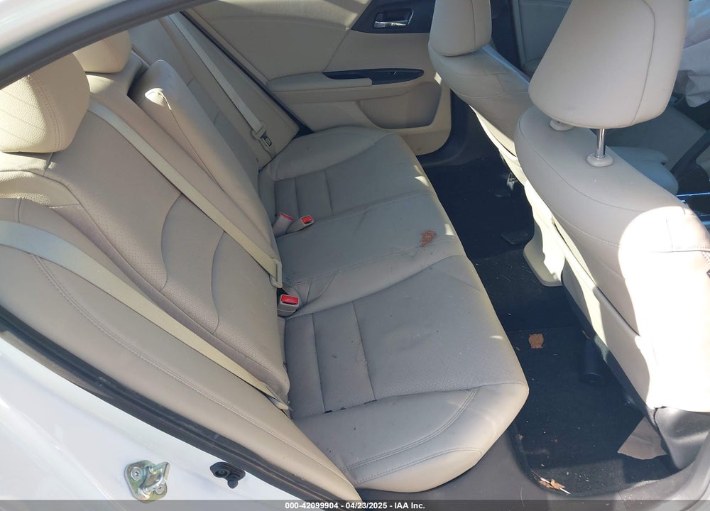 2017 HONDA ACCORD VIN: 1HGCR2F86HA058276