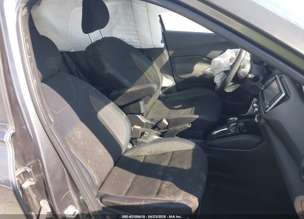 2019 NISSAN KICKS VIN: 3N1CP5CU0KL470140